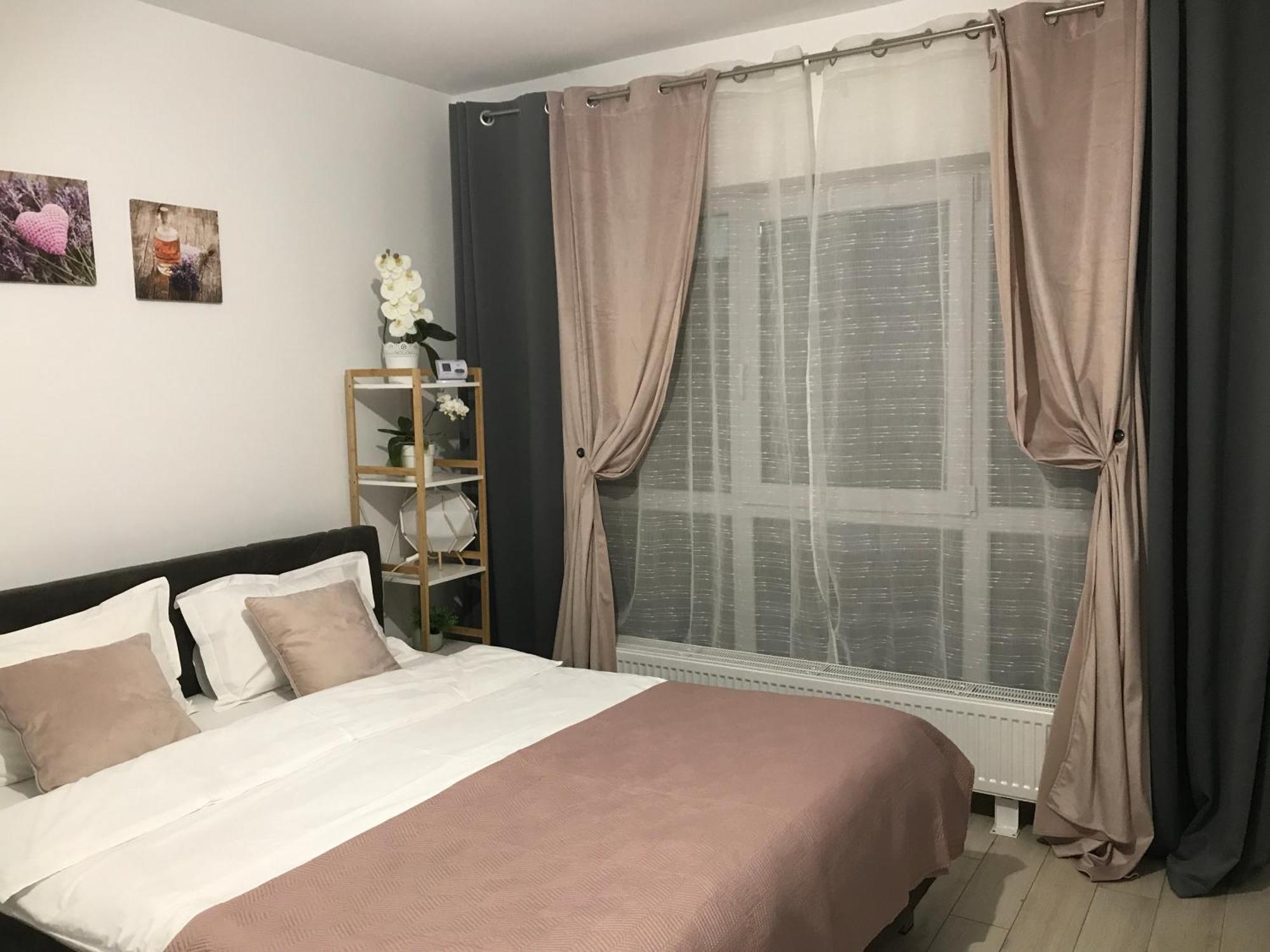 Deea H24 Daire Rîşnov Dış mekan fotoğraf