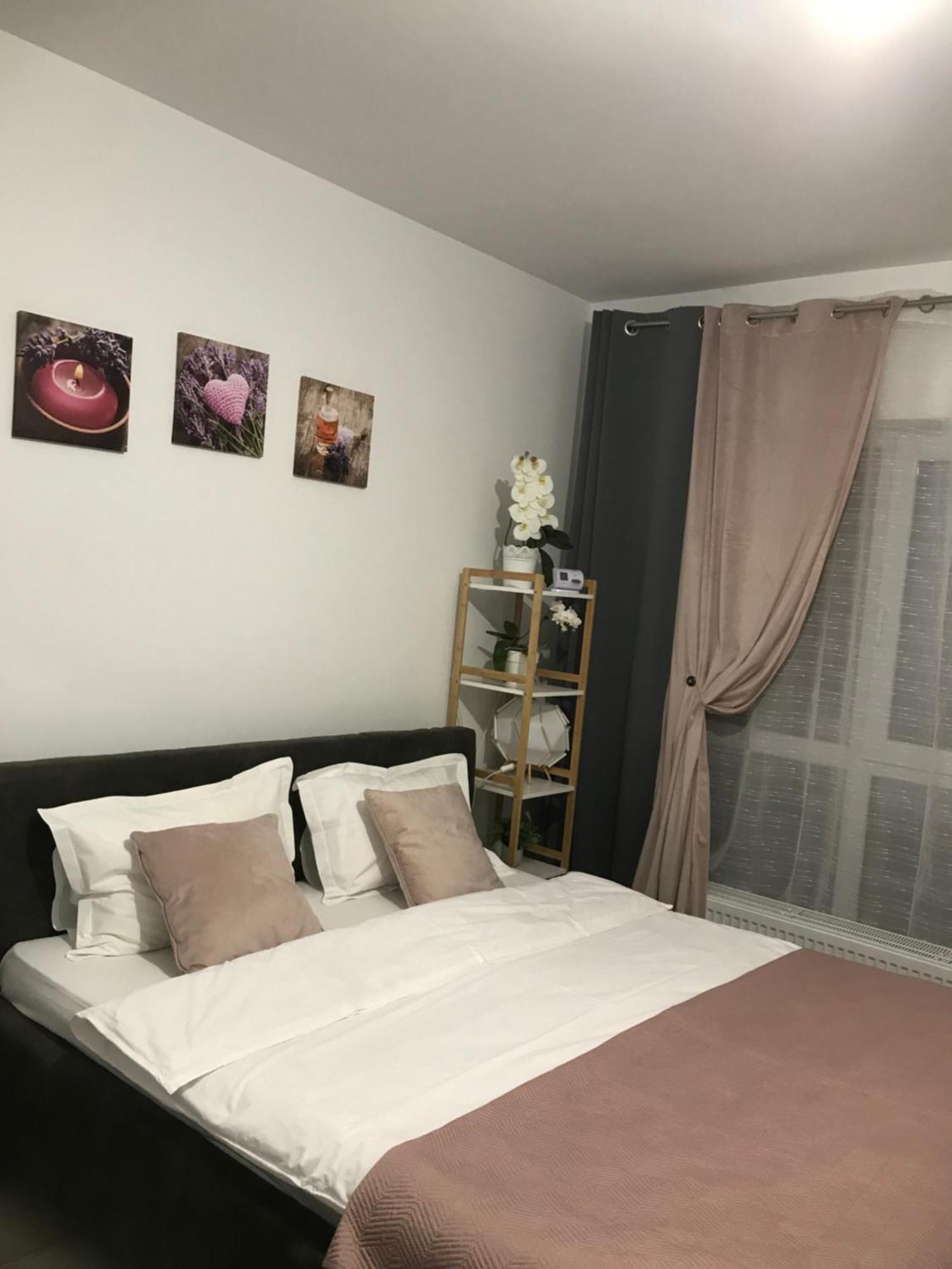 Deea H24 Daire Rîşnov Dış mekan fotoğraf